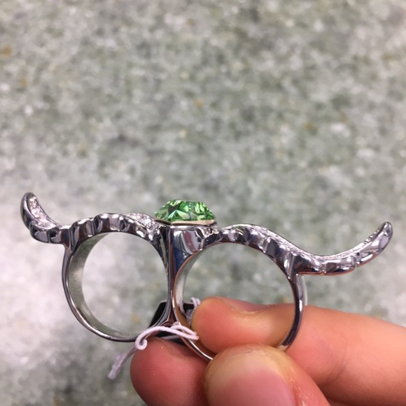 Green ring - Picture 5 of 6